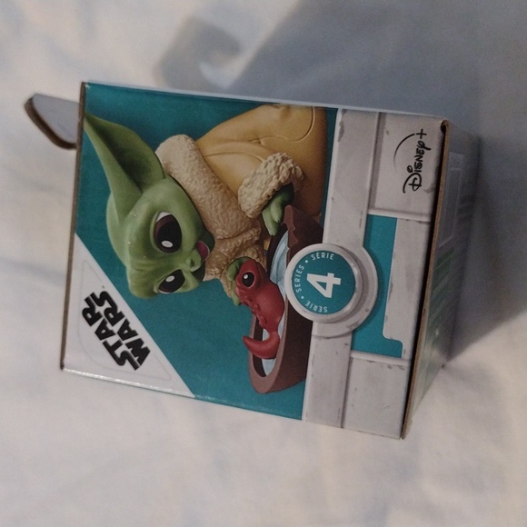 Three Star Wars The Bounty Collection Series 4 Grogu Pack - Picture 8 of 16